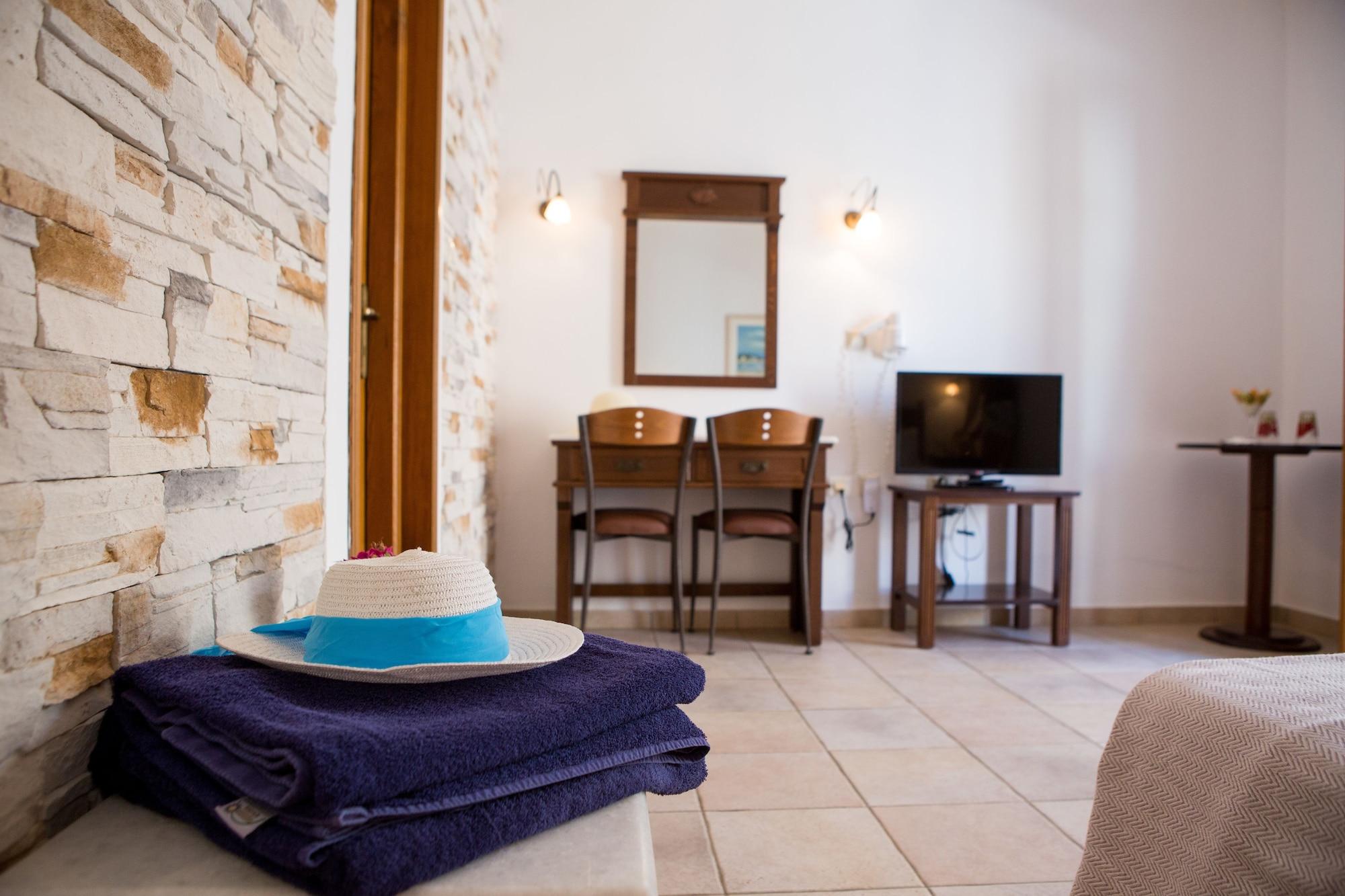 Plaza Beach Hotel Плака Экстерьер фото