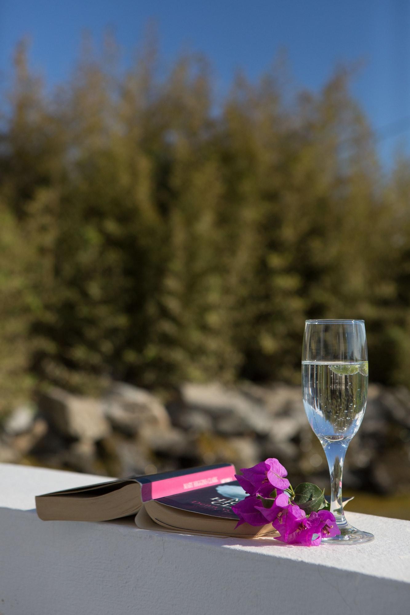 Plaza Beach Hotel Плака Экстерьер фото