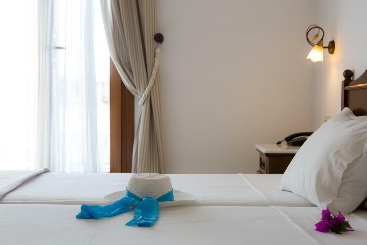 Plaza Beach Hotel Плака Экстерьер фото